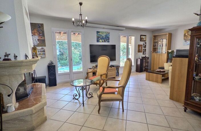 Nans Les Pins VILLA T4 SUR 1000 M² DE TERRAIN — photo 5