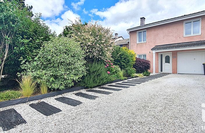 Vente Maison traditionnelle 7 pièces — photo 2