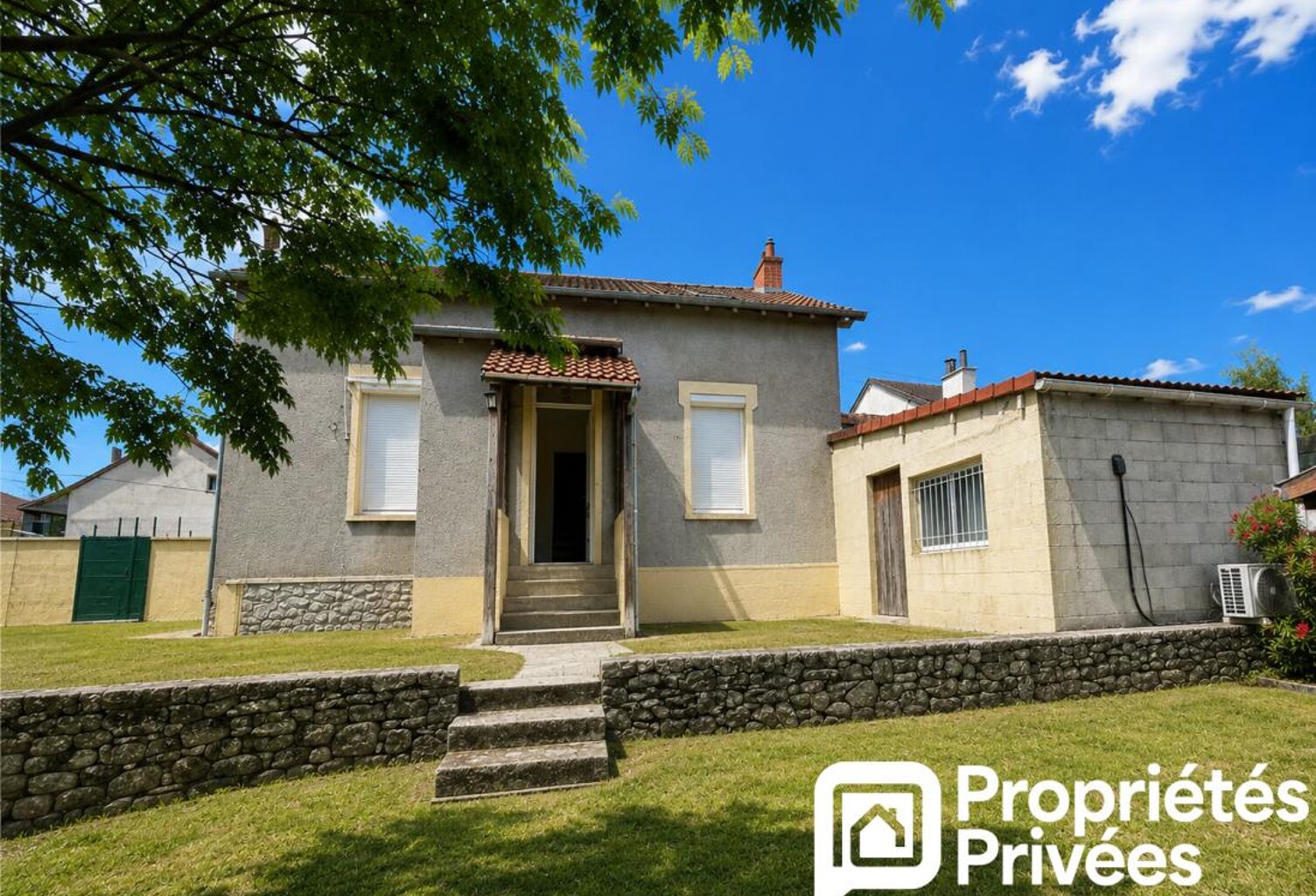 MAISON SAINT DOULCHARD 5 PIECES 106 M2 — photo 1
