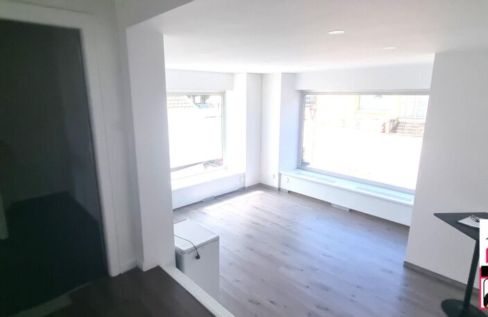 LOCAL COMMERCIAL - BELLE VISIBILITE - — photo 3
