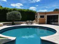 Belle propriété contemporaine avec piscine chauffée, dépendances et prestations de qualité — photo 2