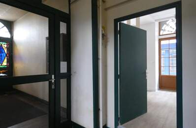 Grand appartement de 58m2 refait à neuf , espace rare à imaginer selon votre projet ! — photo du bien