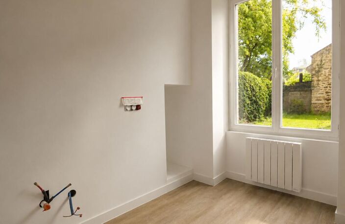 Grand appartement de 58m2 refait à neuf , espace rare à imaginer selon votre projet ! — photo 5
