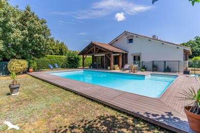 Maison 6 pièces 493500 €
