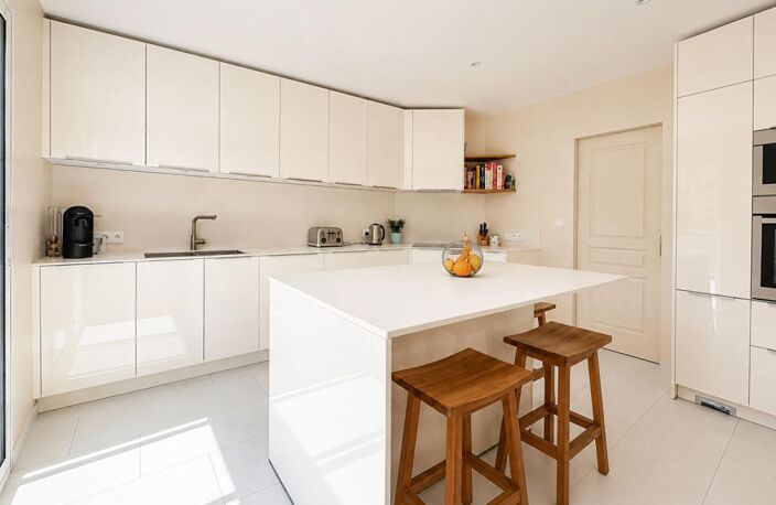 Maison 5 chambres, piscine et double garage - Golf de Nantes / Sautron — photo 4