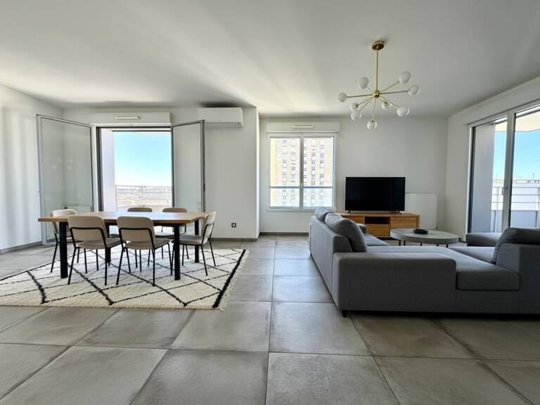 appartement de 85 m² en étage élevé (2019) — photo 1