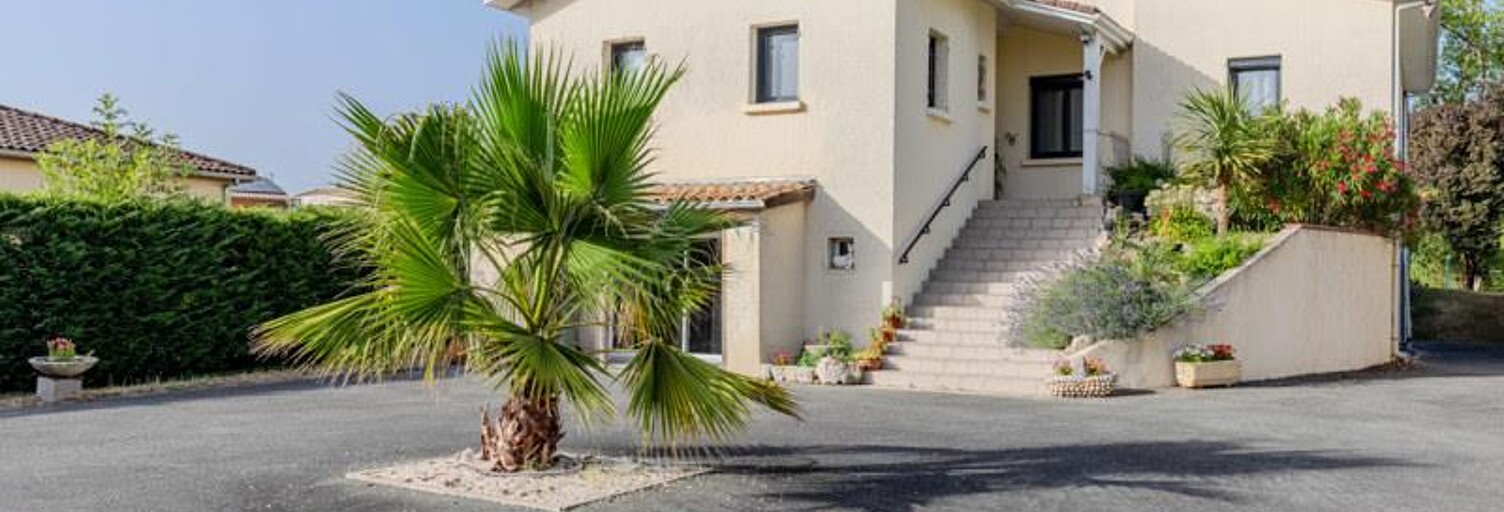 Maison 7 Pièces 244 m² à vendre à Saint-Vincent-de-Paul (33440)