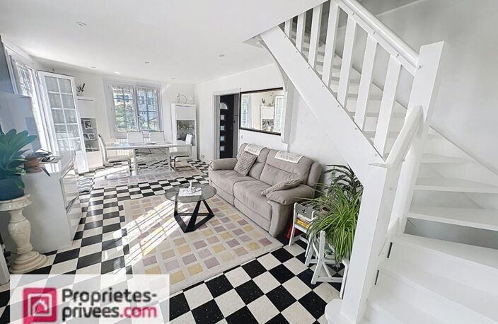 maison de ville à Pont L'Evêque de 125 m² — photo 2