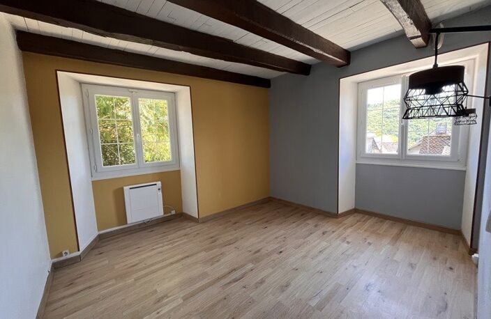 Maison en pierre de 4 pièces principales — photo 4