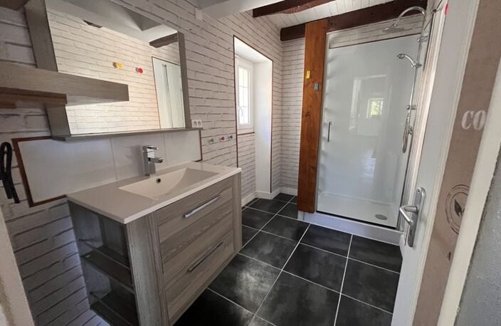 Maison en pierre de 4 pièces principales — photo 5