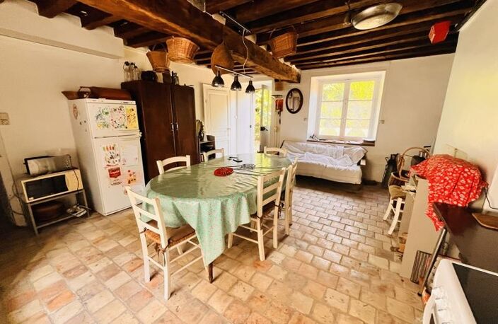 Maison en pierre de 6 pièces principales — photo 2
