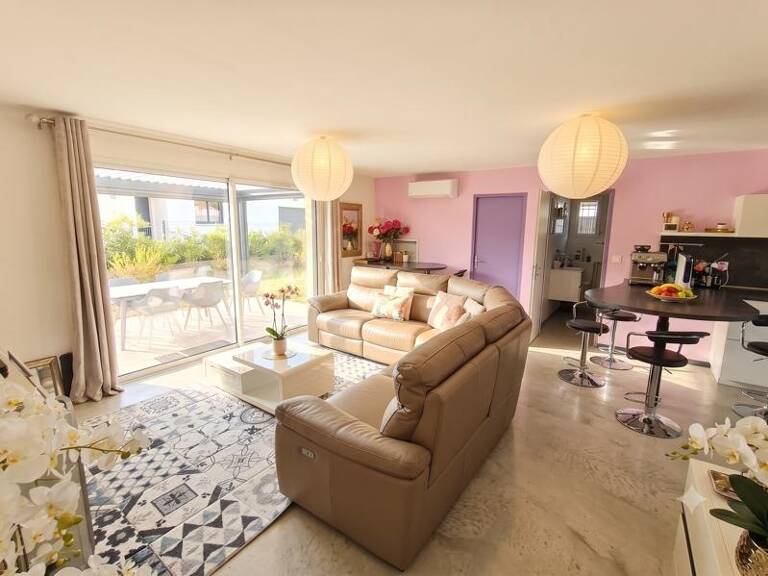 Contemporaine de 6 pièces principales — photo 1