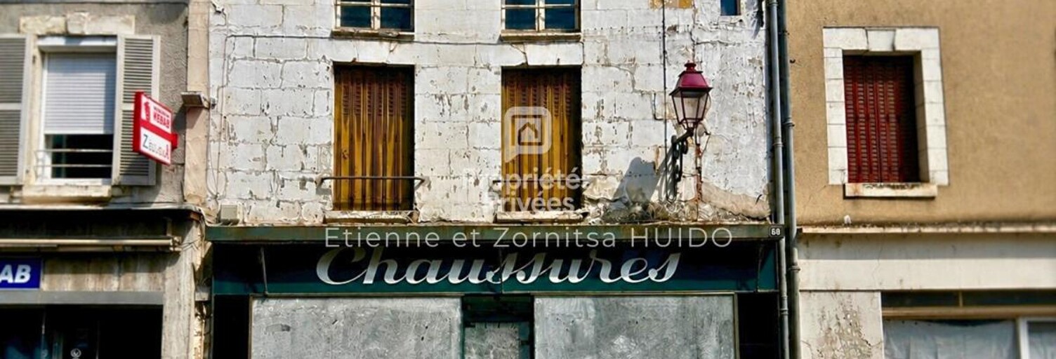 Immeuble  152 m² à vendre à Vatan (36150)
