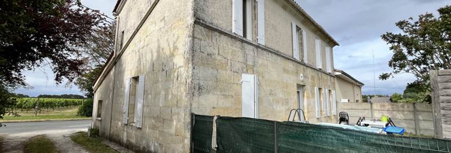 Immeuble   m² à vendre à Bayas (33230)