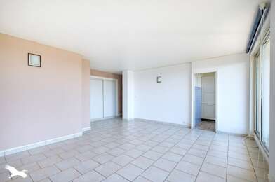 Appartement 3 pièces 220500 €