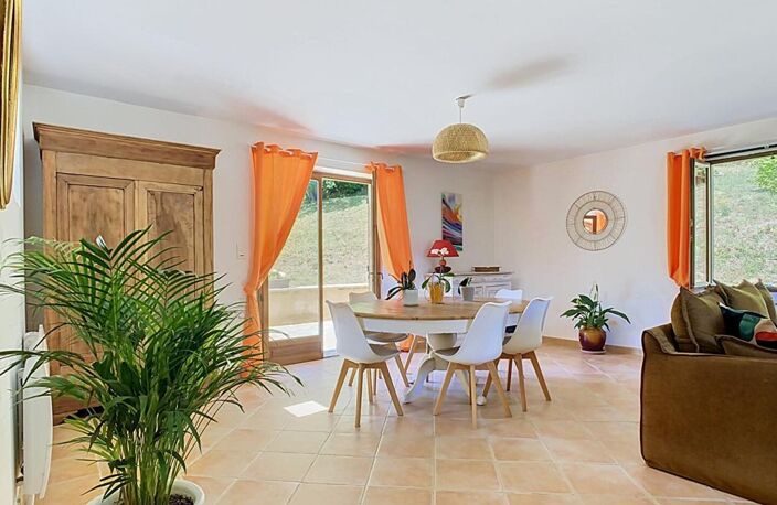 Maison Beynac Et Cazenac 6 pièce(s) 160 m2 — photo 4