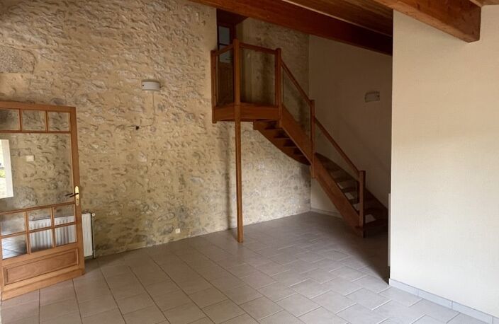 Maison en pierre de 4 pièces principales — photo 4