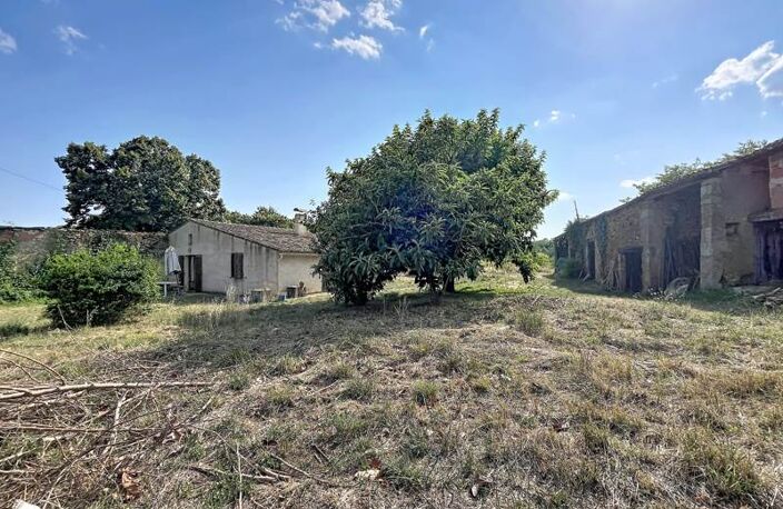 Maison en pierre de 4 pièces principales — photo 2