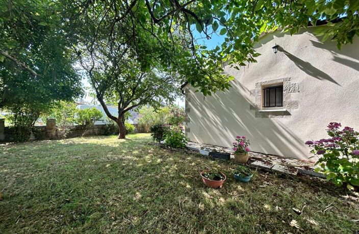 Au calme à Saint-André de Cubzac dans un quartier résidentiel, maison de 115 m2 sur un terrain d'environ 1001 m2 - Piscinable - Jardin arboré - Cabanon — photo 4