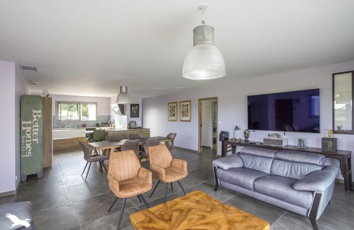 Vente maison 4 pièces 120 m² Saint-Laurent-de-la-Prée (17450) — photo 2