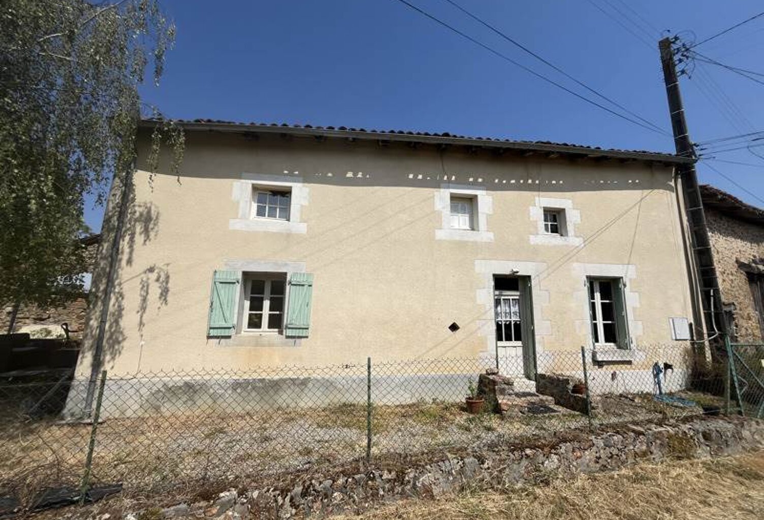 Maison en pierre de 6 pièces principales — photo 1