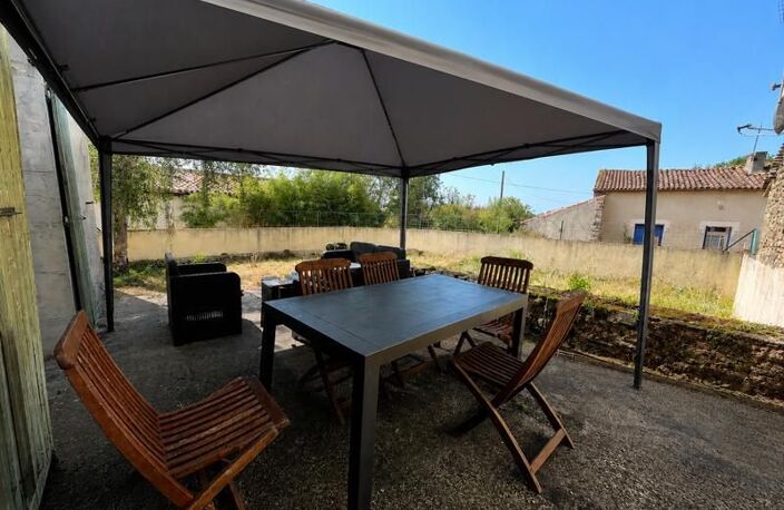 Maison en pierre de 6 pièces principales — photo 2