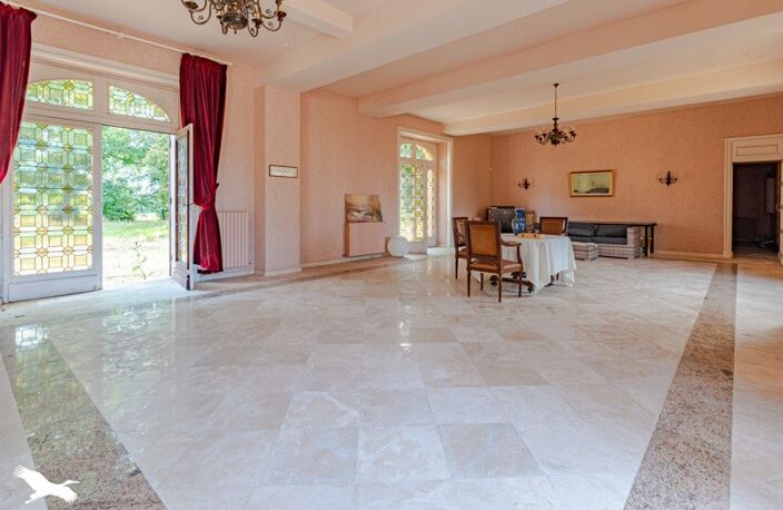 Château de 10 pièces principales — photo 4