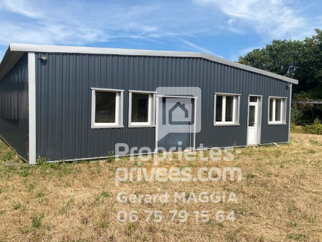 Terrain de 2747 m 2 MUZILLAC avec Bâtiment industriel 415 m2 — photo du bien