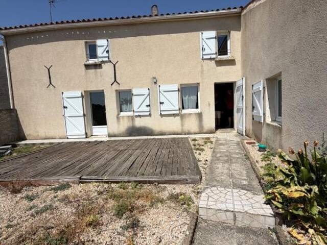 Maison Saint Jean D' Hermine 7 pièce(s) 166 m2 — photo du bien