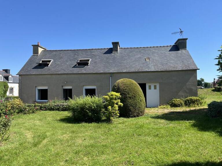 Maison en pierre de 3 pièces principales — photo 1