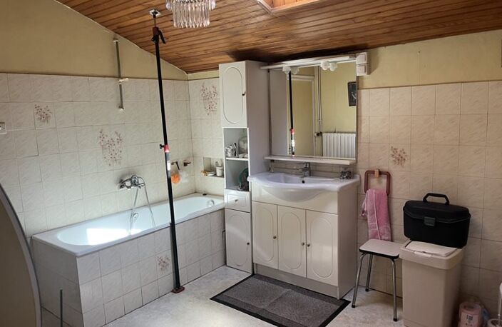 Maison en pierre de 3 pièces principales — photo 5
