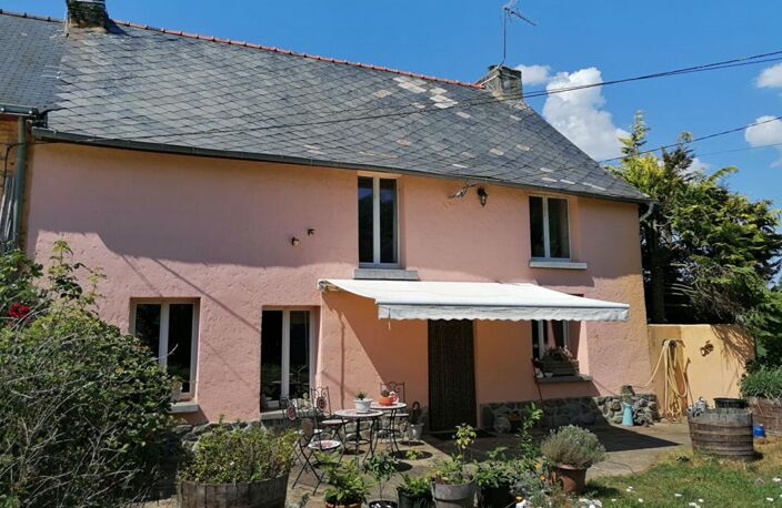 LOYAT  Maison de caractère avec dépendances et fort potentiel — photo 2