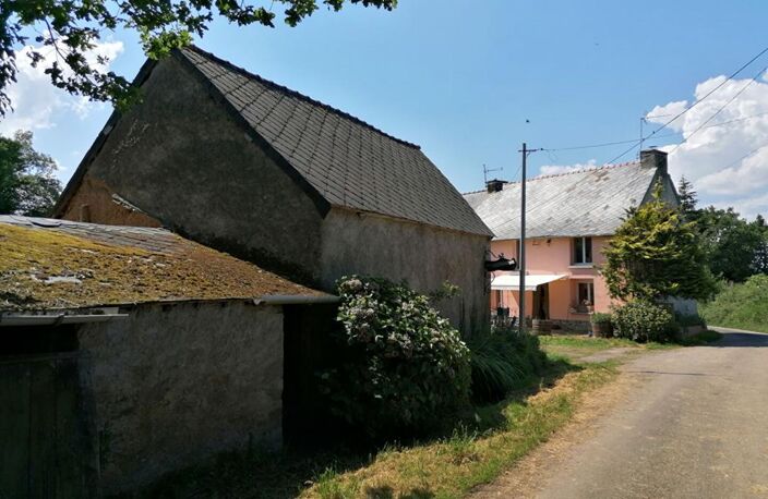 LOYAT  Maison de caractère avec dépendances et fort potentiel — photo 4