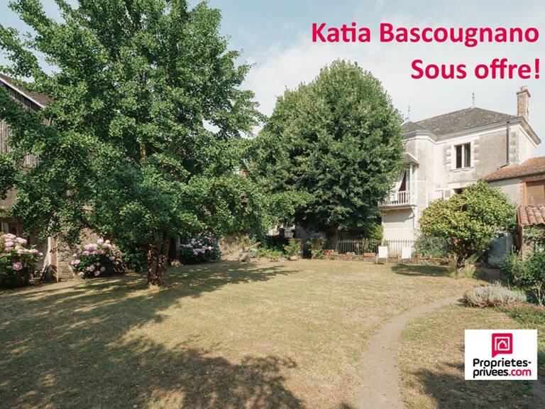 Maison de maître 190m² + 500m² de dépendances, Divatte sur Loire (44450) — photo 1