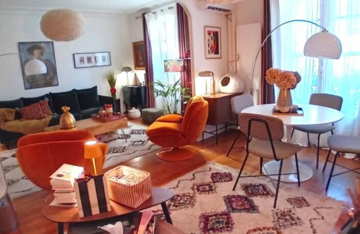 Appartement Haussmannien 75 m² traversant,  Balcons, ascenseur, chambre de service au 8 étage — photo 4