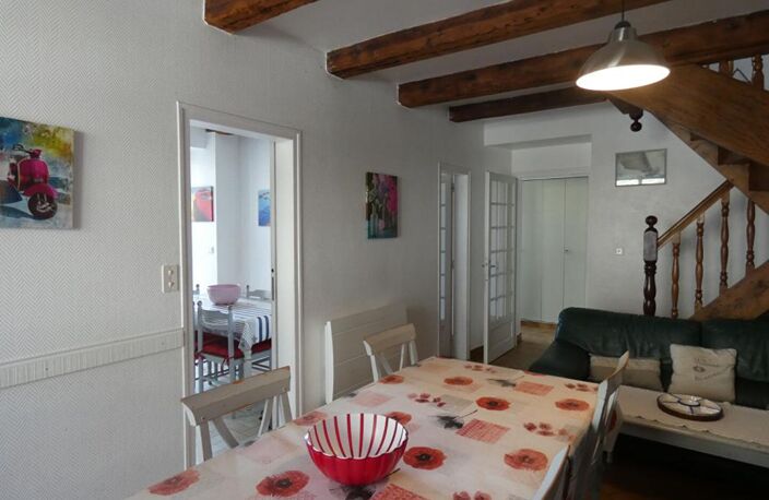 A CANCALE ! Maison en pierre en excellent état, 6 pièces, 5 chambres ! — photo 4