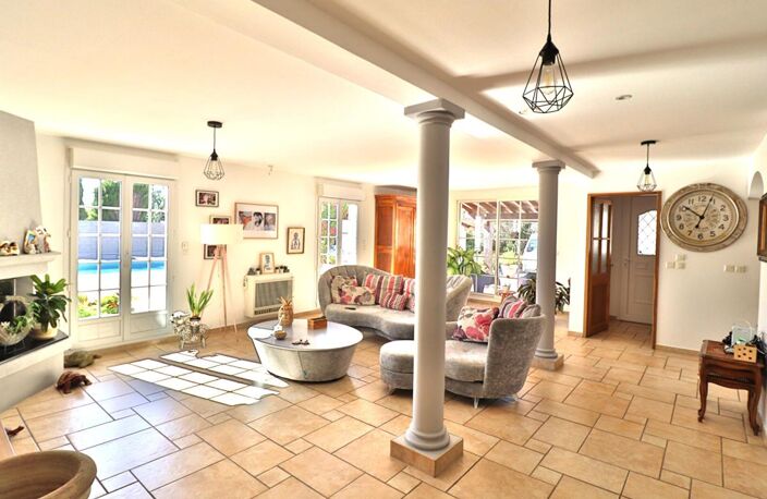 VILLA T5 4 FACES DE 134M² + PISCINE + DEPENDANCE SUR UN TERRAIN DE 1799M² — photo 3