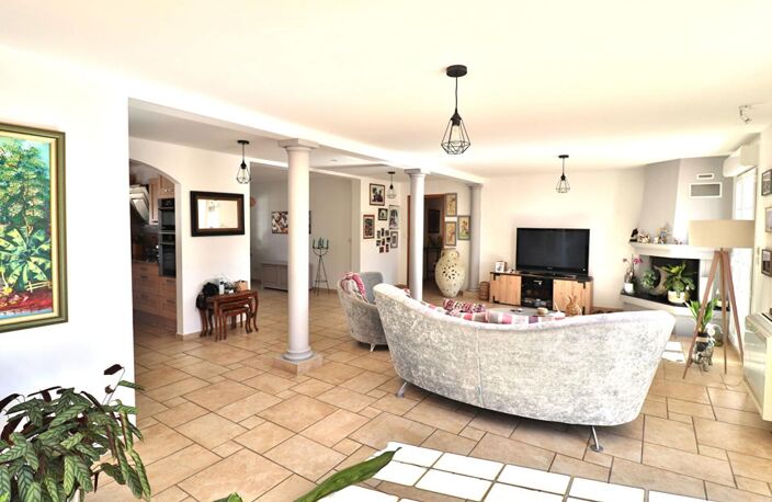 VILLA T5 4 FACES DE 134M² + PISCINE + DEPENDANCE SUR UN TERRAIN DE 1799M² — photo 5