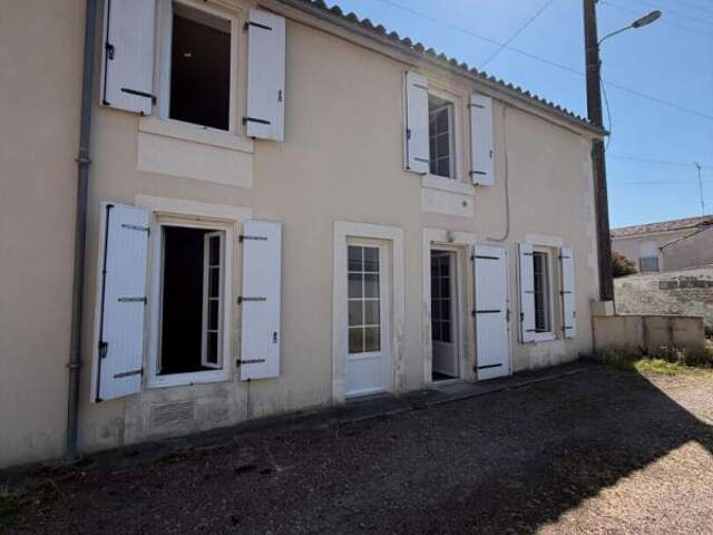 Maison Lucon 5 pièce(s) 77 m2 — photo du bien