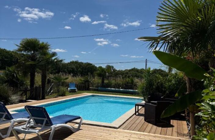 Maison Eugenie Les Bains 14 pièce(s) 300 m2 — photo 2