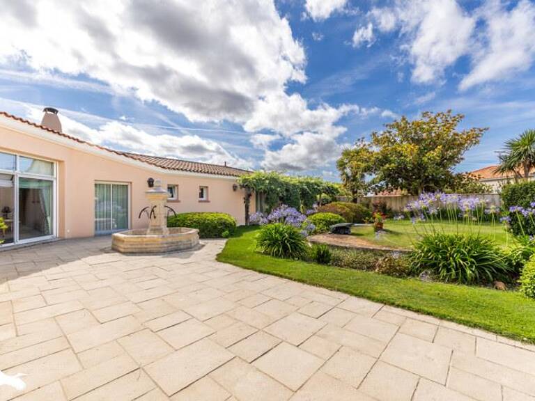 Villa de 5 pièces principales — photo 1