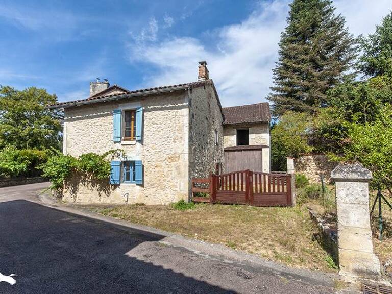 Maison en pierre de 9 pièces principales — photo 1