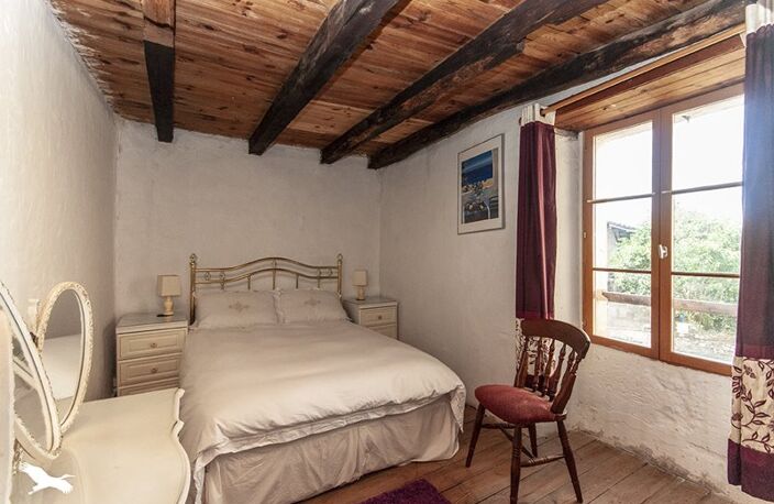 Maison en pierre de 9 pièces principales — photo 4