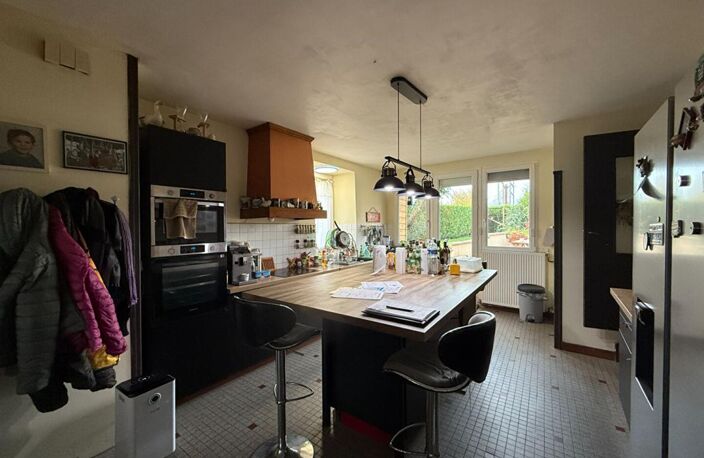 Maison Mortain Bocage 8 pièce(s) 192 m2 — photo 2