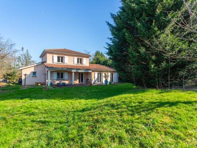 Villa de 6 pièces principales — photo du bien