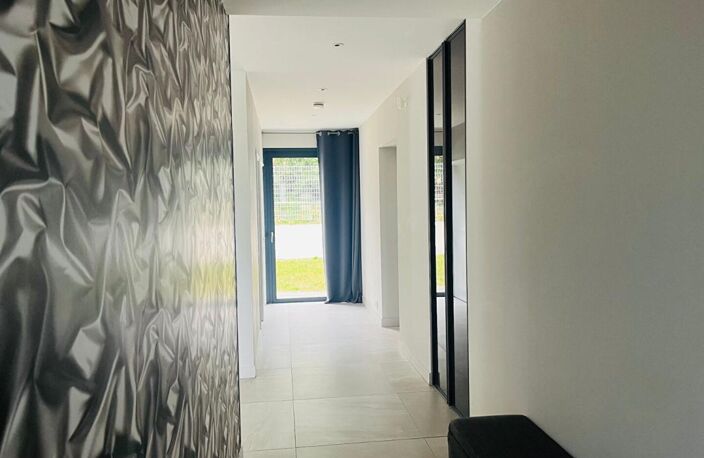 Villa contemporaine à Balma 210 m2, avec piscine et jacuzzi — photo 4
