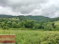 Terrain constructible de 2 750 m² à Lanteuil . Cadre calme et verdoyant — photo 2