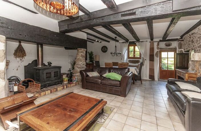 Maison en pierre de 7 pièces principales — photo 4