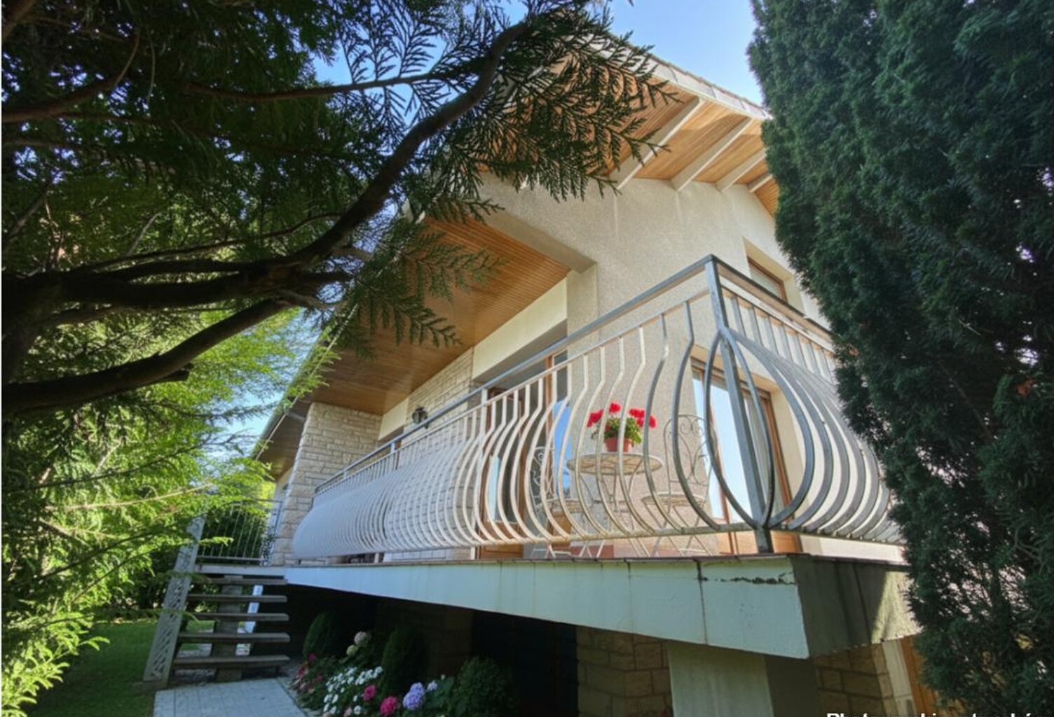 CHEVIGNY SAINT SAUVEUR -Maison  d'architecte des année 70 — photo 1