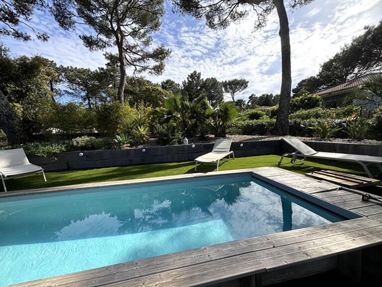 Chalet Californien au Coeur du Golf de Saint Tropez — photo 1